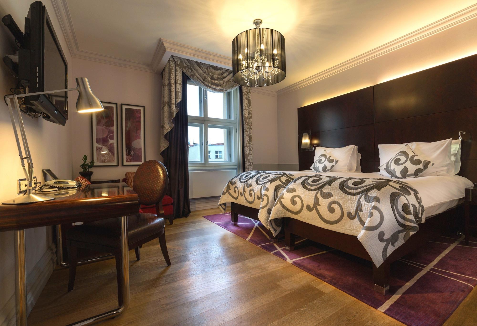The Grand Mark Prague - The Leading Hotels Of The World Ngoại thất bức ảnh A room at the hotel