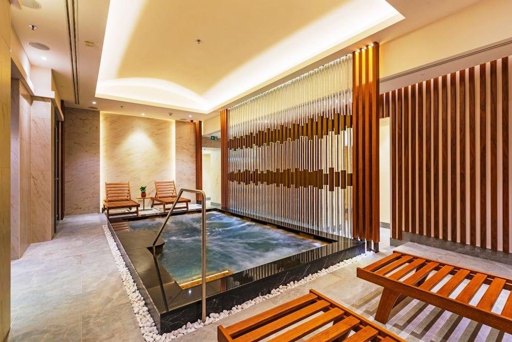 The Grand Mark Prague - The Leading Hotels Of The World Ngoại thất bức ảnh Spa at The Westin Maldives