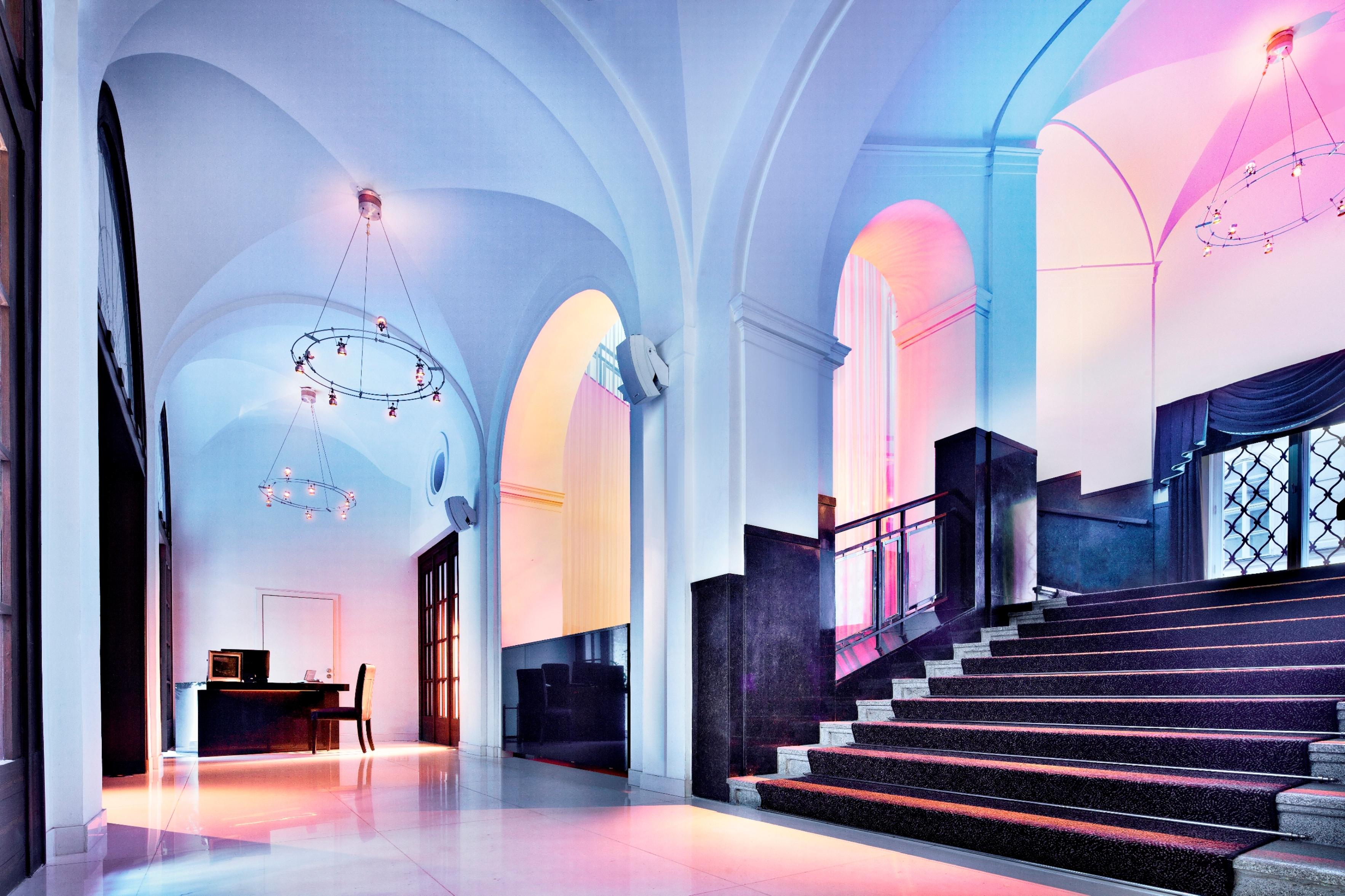 The Grand Mark Prague - The Leading Hotels Of The World Ngoại thất bức ảnh Interior of the school