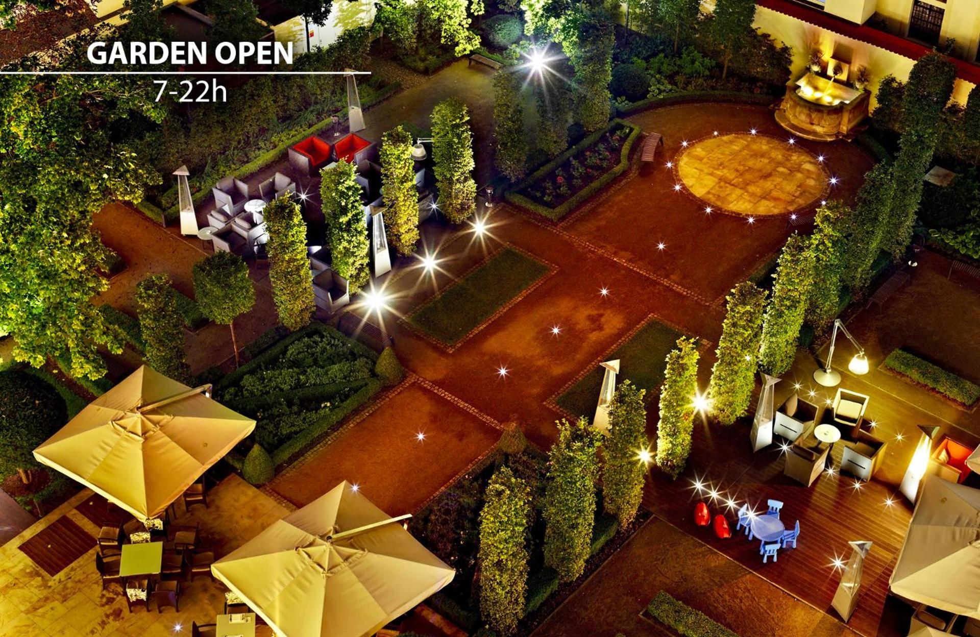 The Grand Mark Prague - The Leading Hotels Of The World Ngoại thất bức ảnh Garden Open